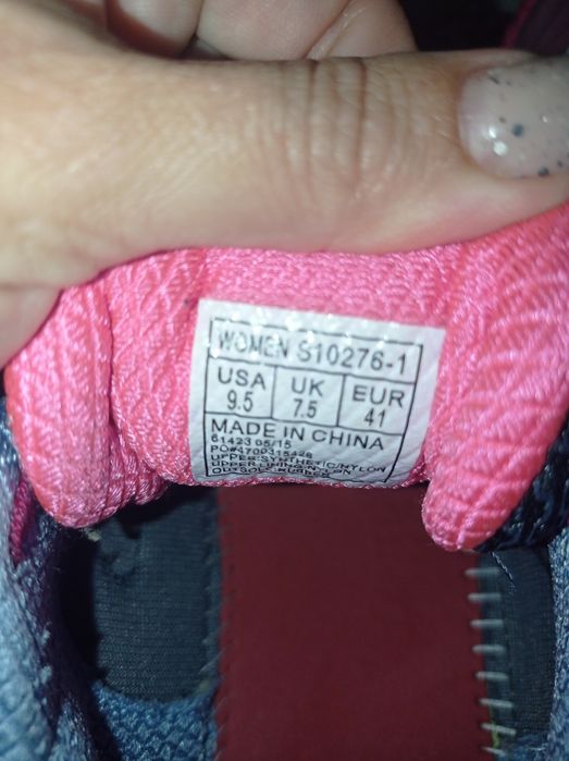 Бігові кросівки фірми Sauconu  41 розміру