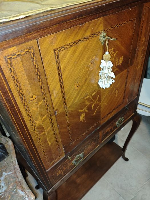 Bar Luís XV - para restauro