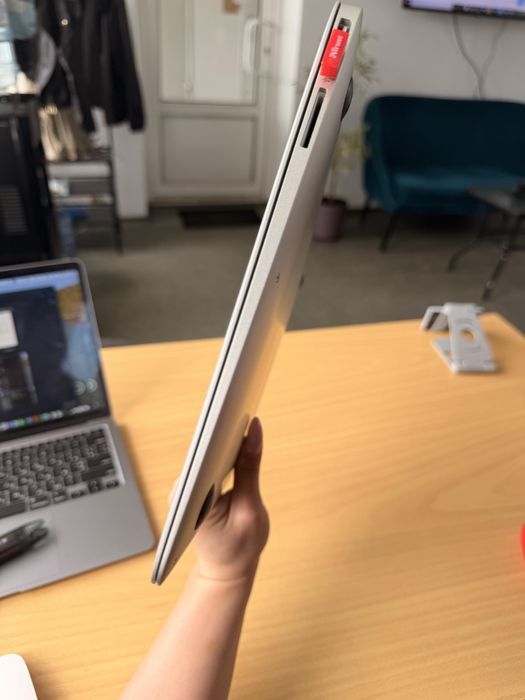 Macbook Air 4 ГБ
