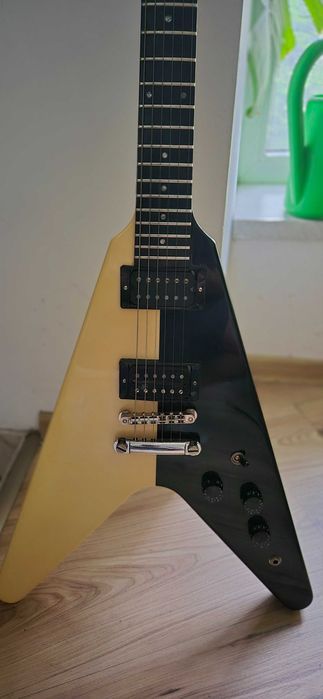 Gibson Flying V 1985 custom edition R Schenker. Scorpions