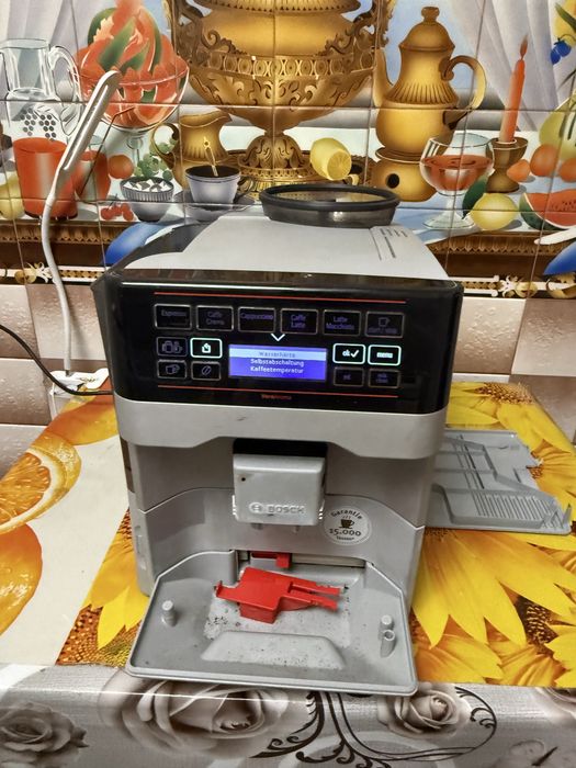 кавомашина Bosch VeroAroma 300 (модель TES60351DE/08)