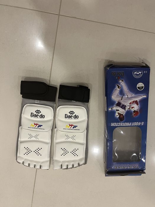 Equipamento de combate taekwondo