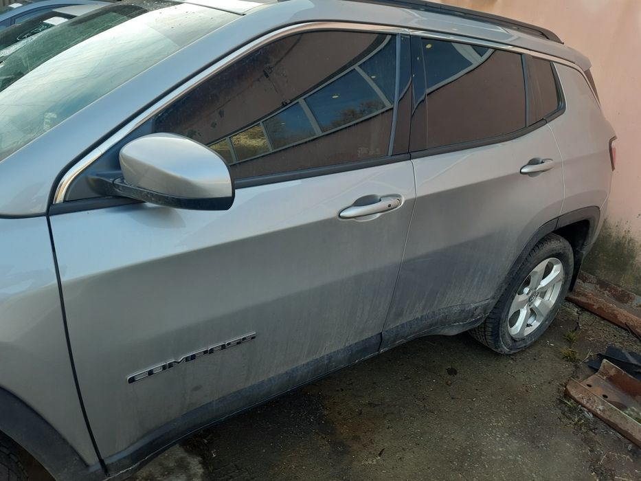 Дверь Jeep Compass передняя/задняя/левая/правая/разборка