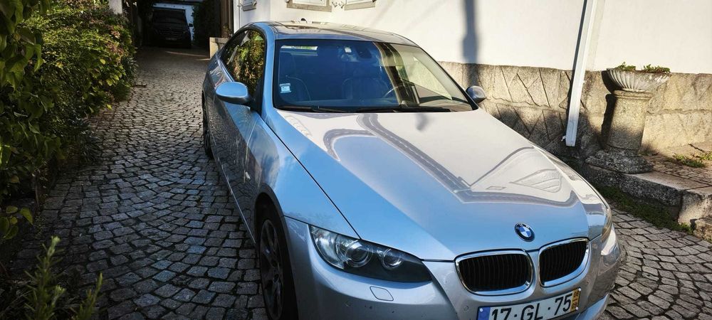 BMW  320 D Coupe foto 2