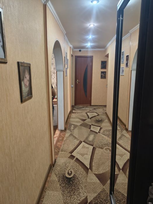 Продається 3-х кімнатна квартира по вул.Будівельників