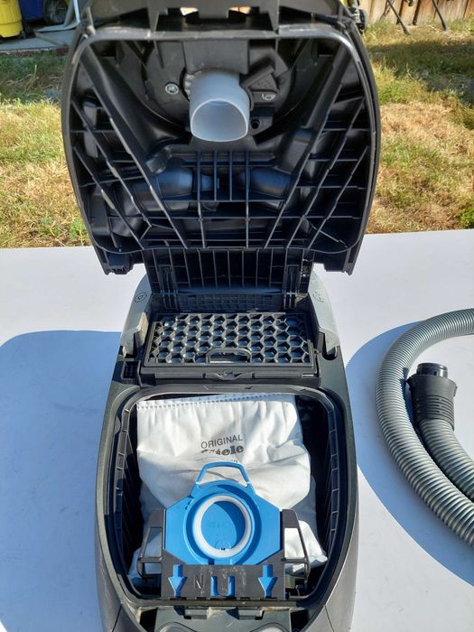 Odkurzacz miele s5 2200W z elektrossawką