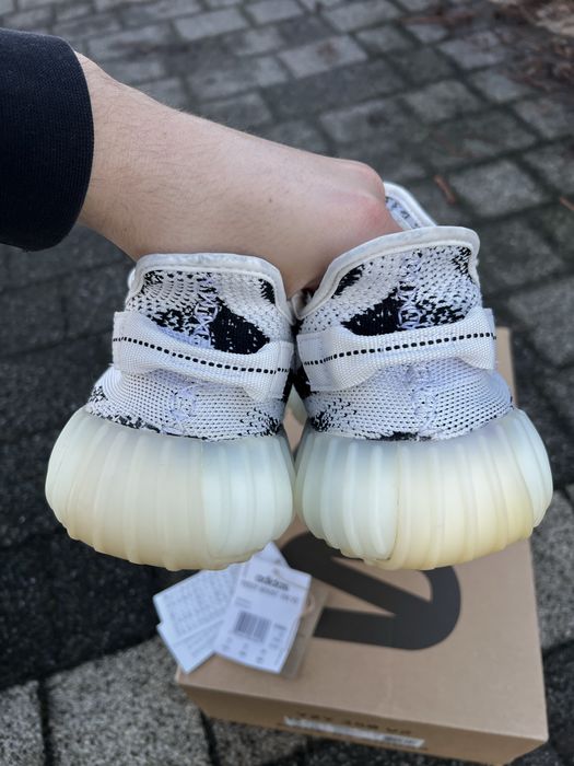 Adidas Yeezy Boost 350 V2 Zebra sneakersy buty białe 46