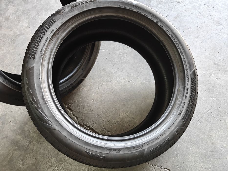 2шт Bridgestone Blizzak r21 275-45 зимові шини вживані 24року виробництва