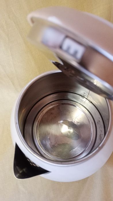 Электрочайник Liberton LEK-6802