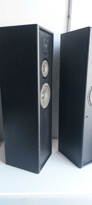 jbl tlx 320 kolumny, ciekawy model