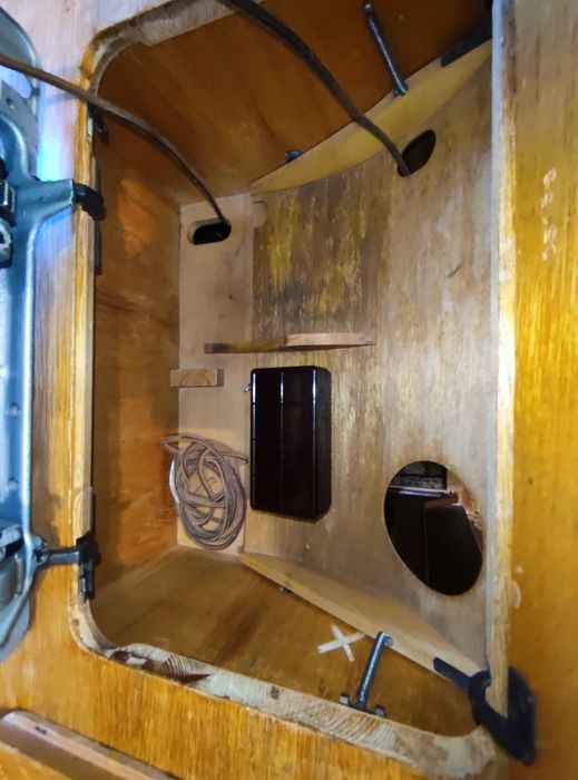 Продаю швейну машину Veritas