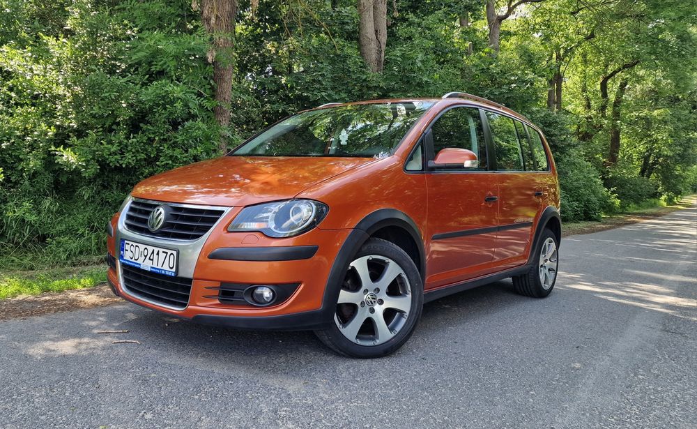 VW Touran Cross 2 0 TDI