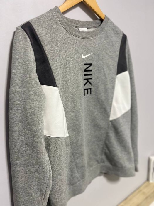 Кофта Nike.
