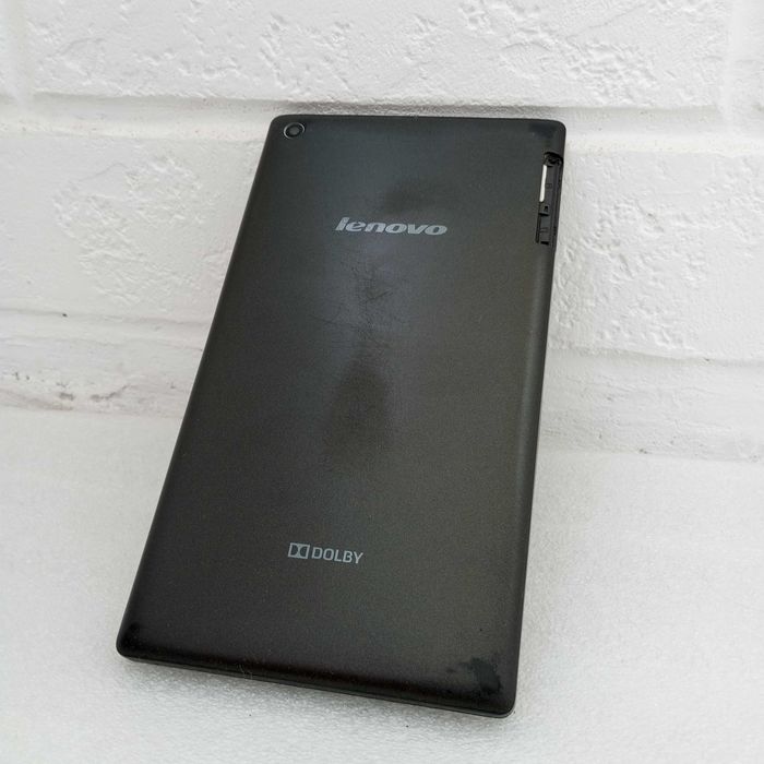 Планшет Lenovo TAB 2 A7-30DC полностью в рабочем состоянии