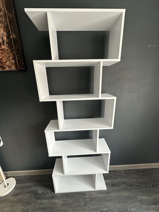 Полиця для книжок