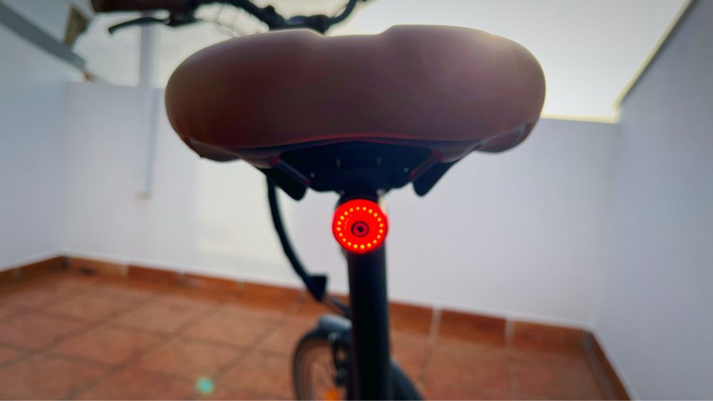 Bicicleta Elétrica dobrável c/ Acessórios (apenas 1 mês de uso)