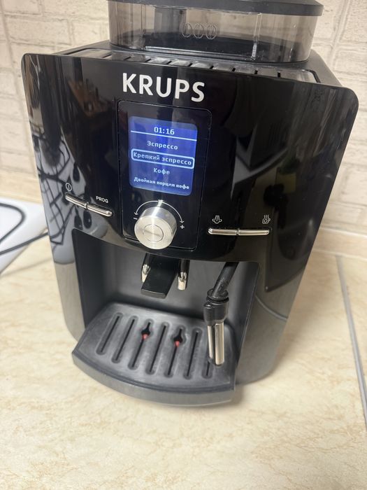 Кавомашина Krups EA82 compact