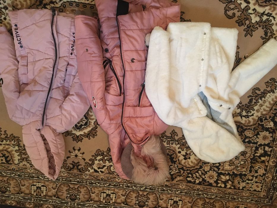 Курточки для дівчинки