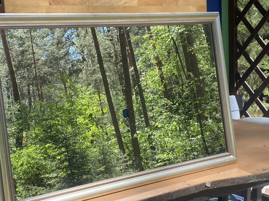 Lustro wiszące pionowo lub poziomo