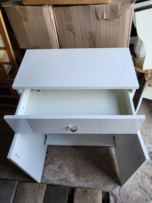 Комод у ванну кімнату