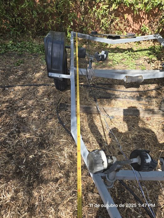 Atrelado para barcos até 5m sem documentos