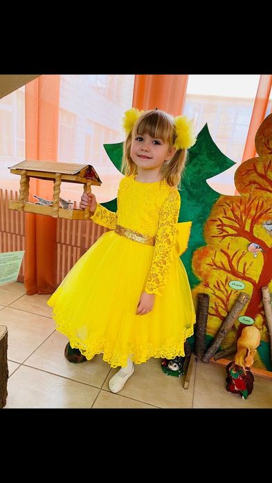 Нарядное платье 5-7 лет