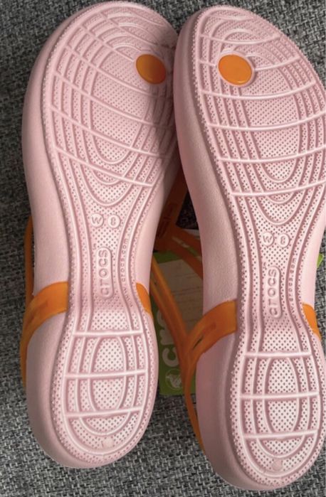 Crocs japonki isabella t-strap W8 38/39