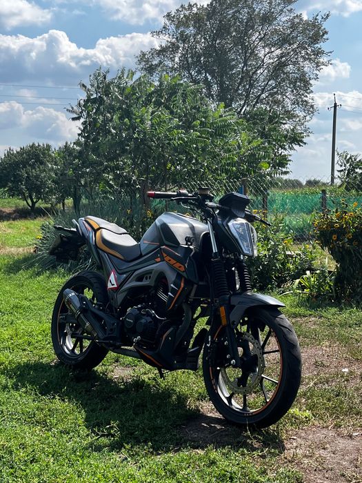 Musstang ST200 в чудовому стані