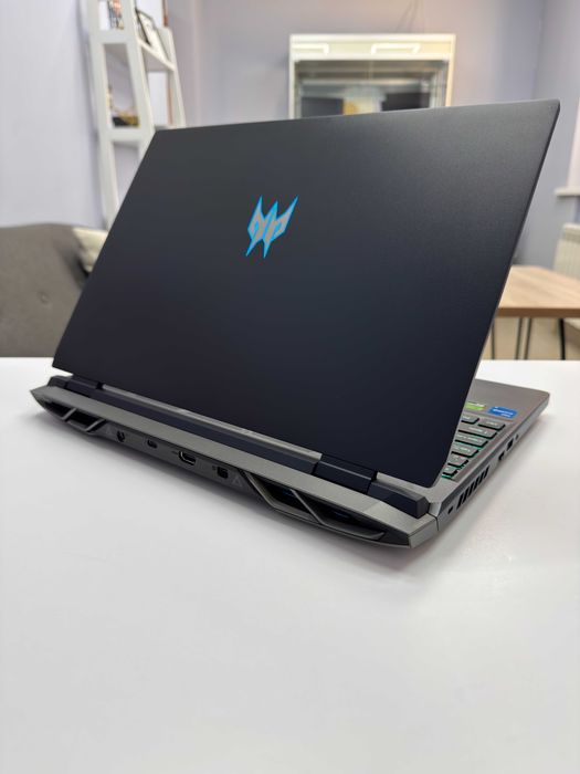 Acer Predator Helios 165Hz RTX 3070 8 Gb 150W  i5-12500H 16Gb DDR5 512
