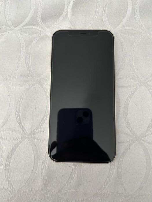 Iphone 12 usado, em muito bom estado