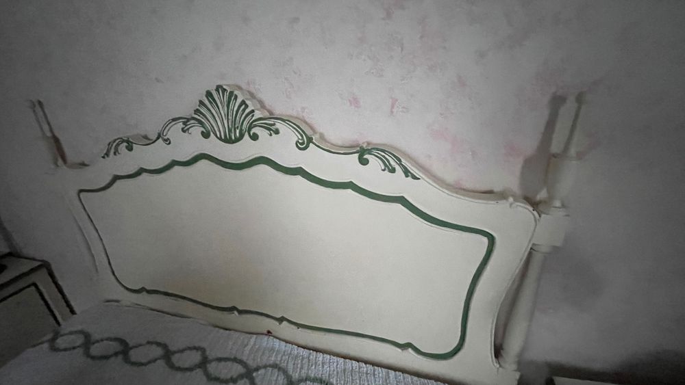 Conjunto de quarto antigo