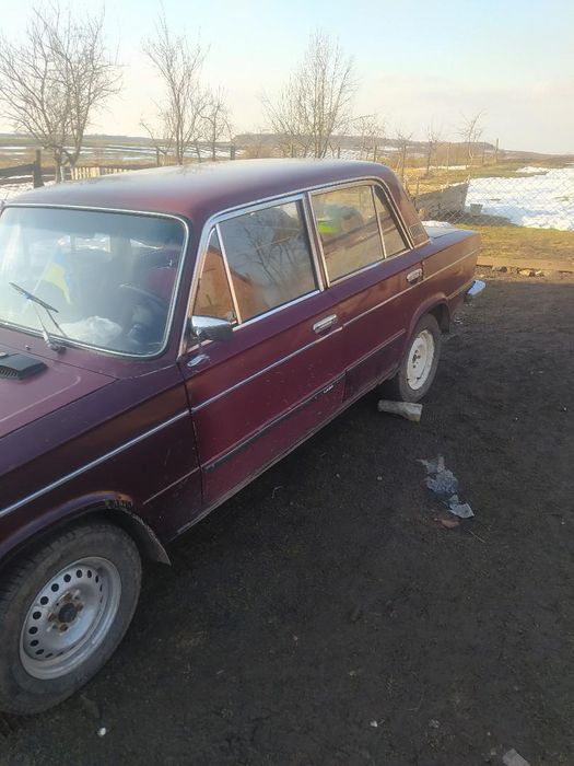 Продам терміново ВАЗ 2103