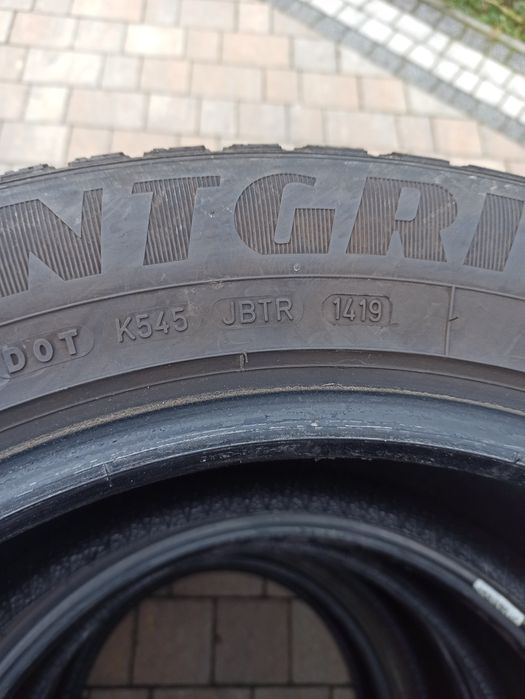 Opony SUV  4x4 Goodyear  235/60/18 komplet