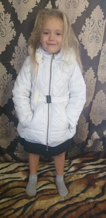 Куртки,нові,зима-осінь.