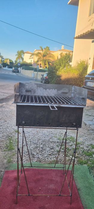 Fugareiro.Ligue para o número de telefone:+351966576510 Oleksandr