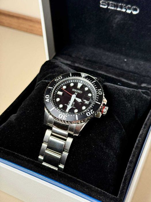 Годинник Seiko SNE589P1