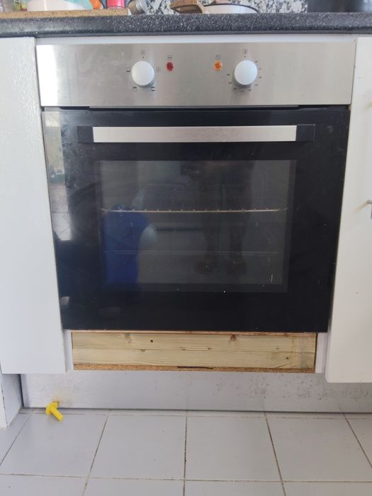 Forno estático convencional Cooke Lewis