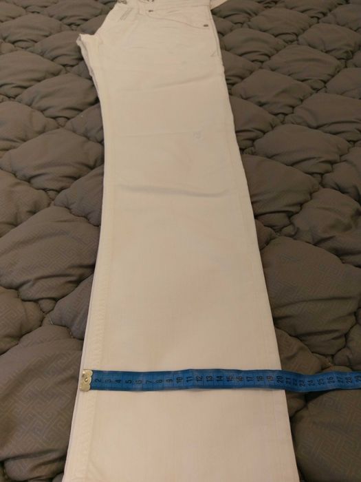 Джинсы белые Denim