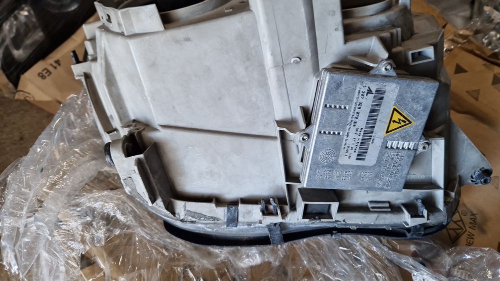 Farol mercedes w203 xenom