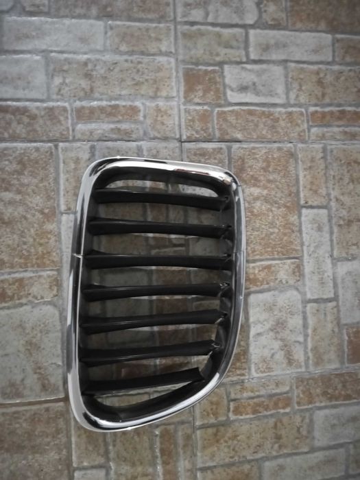 Grelha e gancho de reboque BMW X1