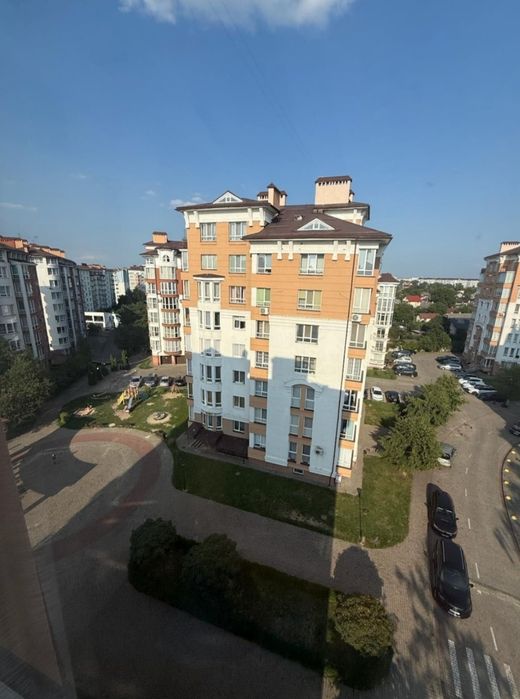 Продаж пентхауса в Калинова Слободі