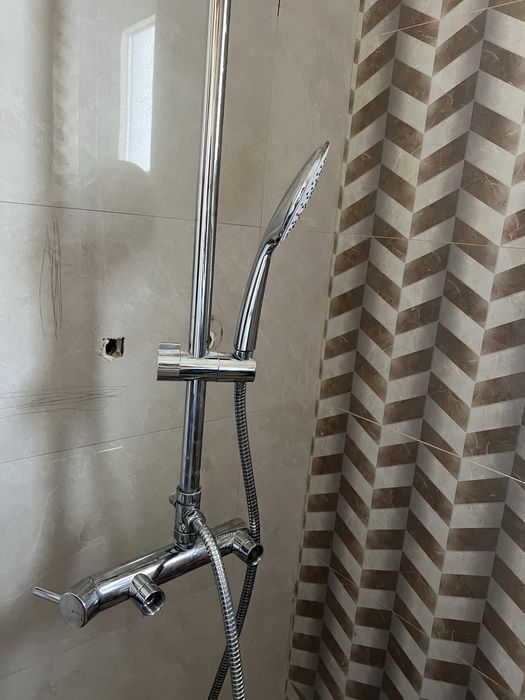 Chuveiro em muito bom estado