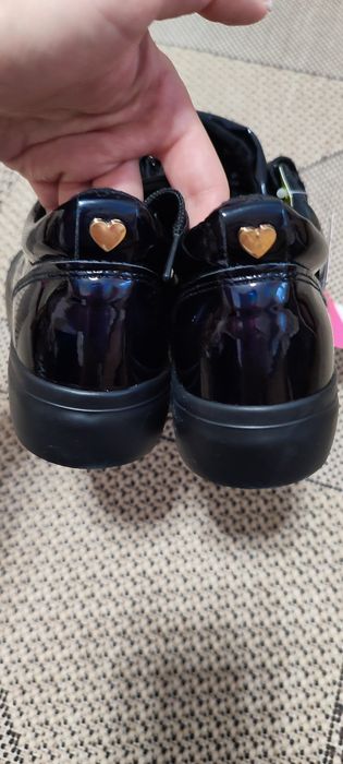 Нові Кеди лакові!