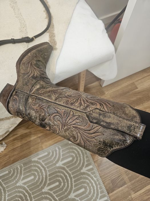 Cowboy botas de mulher em pele. Desenhadas em exclusivo  numero 35'5 a 36