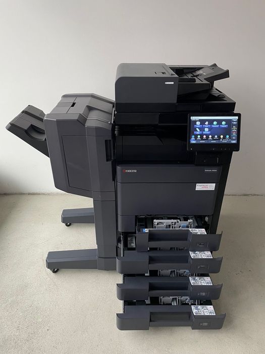 Kyocera TASKalfa 2553ci Impressora a cores Scanner Finalizador 25 ppm