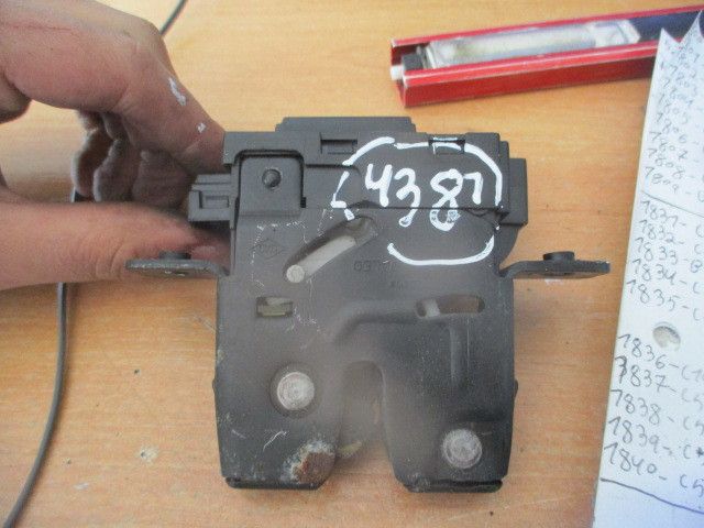Fechadura / fecho da mala NISSAN Micra III (K12)