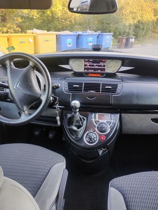 Citroen C8 165koni