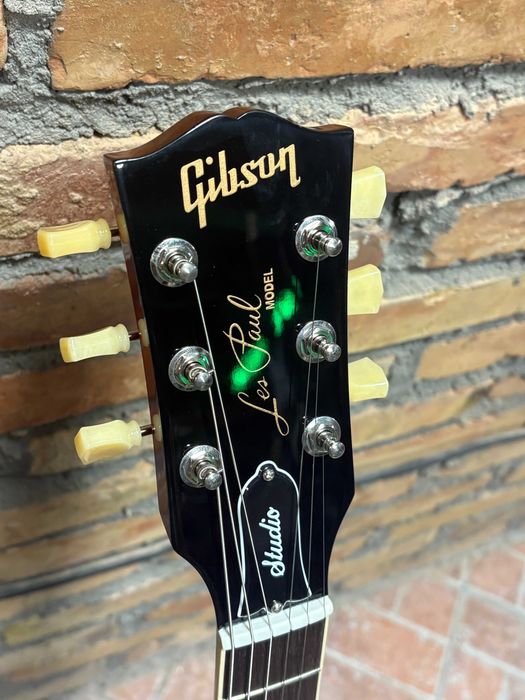Gibson *EXCLUSIVE* Les Paul Studio Figured Ice Tea