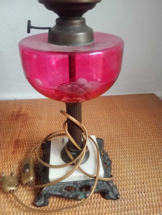 Candeeiro elétrico antigo