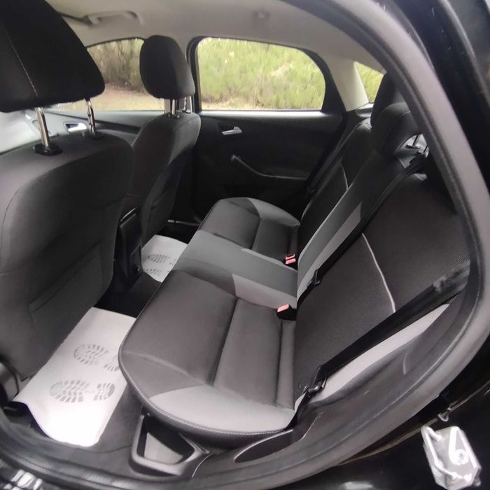 Ford Focus 2014 року